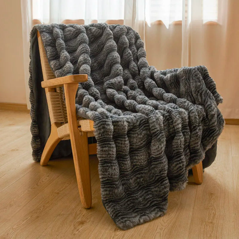 S272d952e28db473bad536c38e6d43c41q