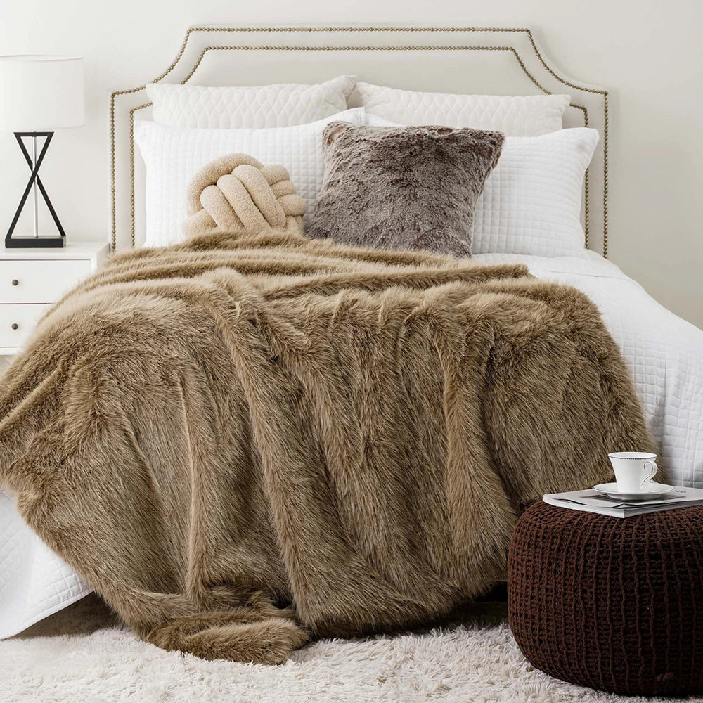 Luxury Mink Faux Fur Throw Blanket for Bed, Sofa & Home Décor