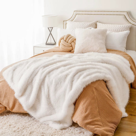 Luxury Mink Faux Fur Throw Blanket for Bed, Sofa & Home Décor