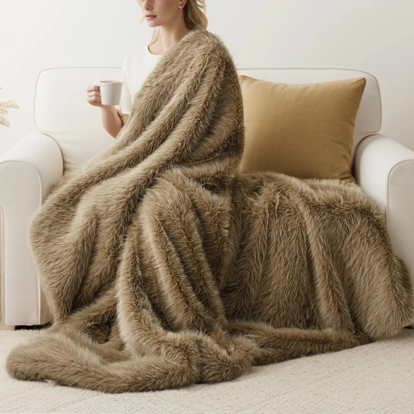 Luxury Mink Faux Fur Throw Blanket for Bed, Sofa & Home Décor